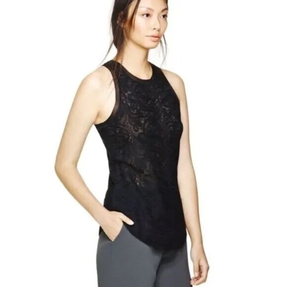 Aritzia Wilfred Volant Black Lace Tank Top Size XXS Whimsigoth Dainty - Picture 1 of 8